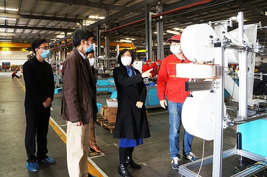 青浦区政协主席李华桂等向导莅临上；；；；Ｅ凡゛bg官网调研