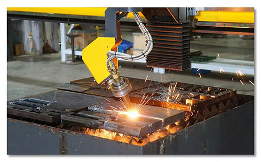 上；；；；；Ｅ凡゛bg官网10米超长跨距无限回转数控坡口切割机调试